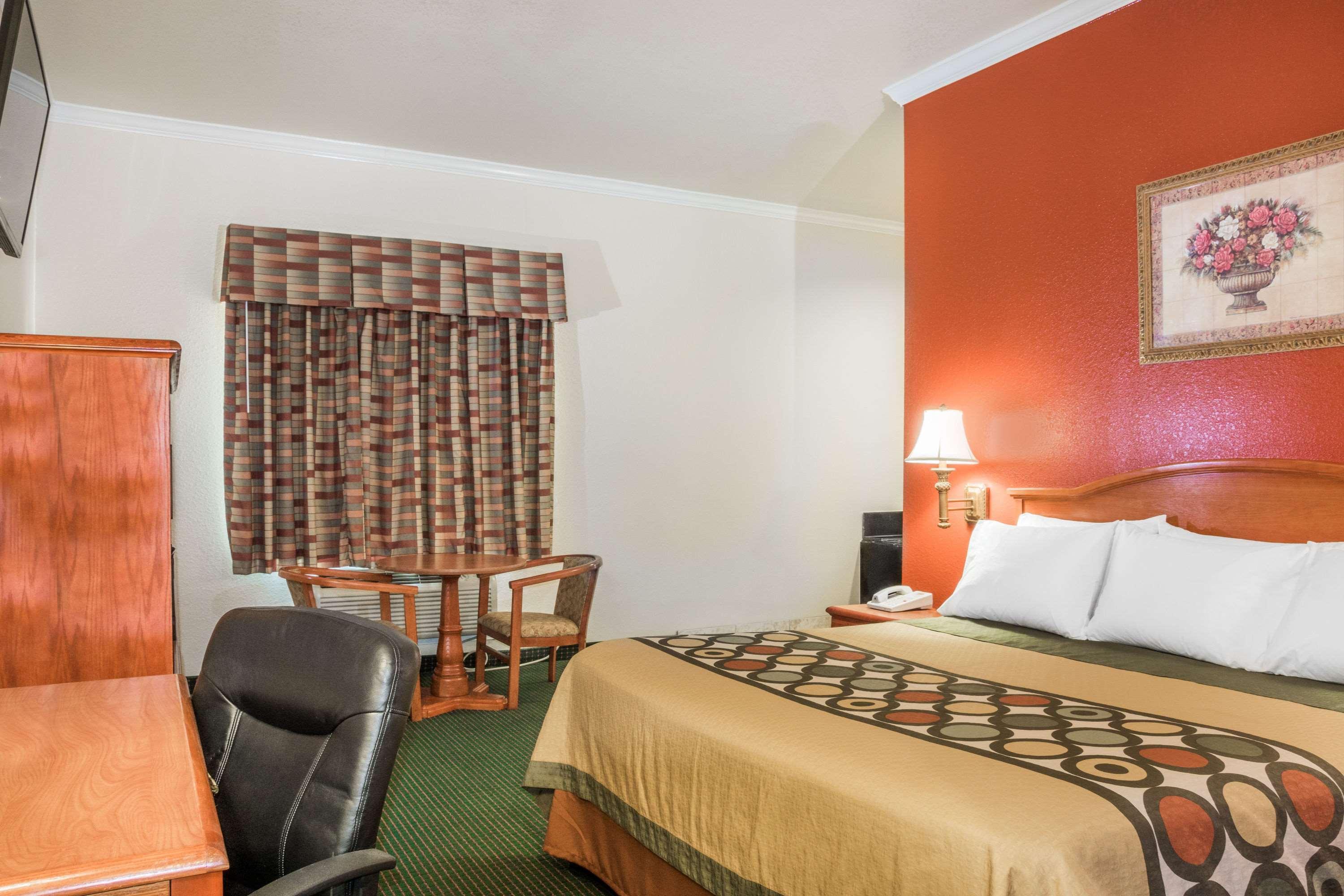 Hotel Super 8 By Wyndham Brookshire Tx Exterior foto