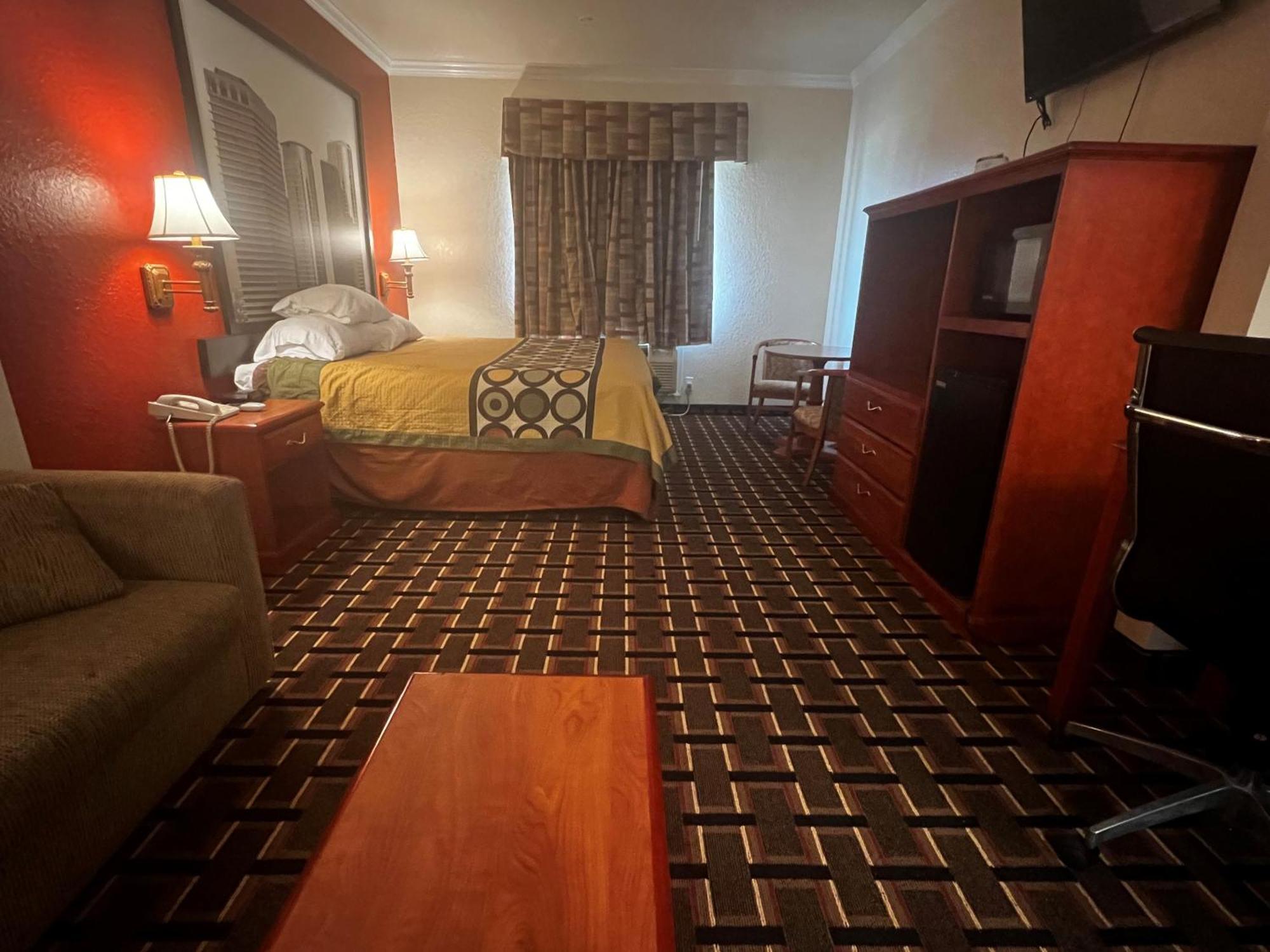 Hotel Super 8 By Wyndham Brookshire Tx Exterior foto